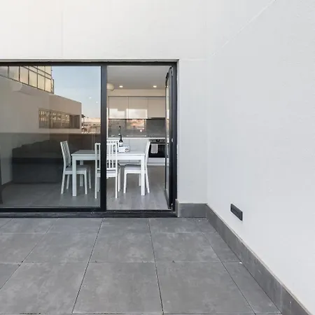 Apartment Guestready - Sleek Monochromatic In Bonfim *